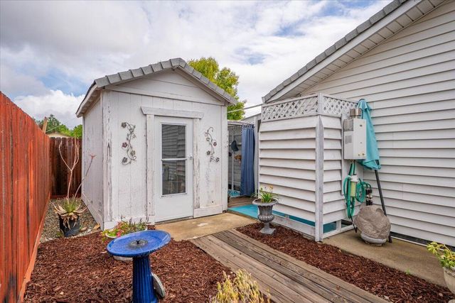7597 Terra Linda Way, Redding, CA 96003