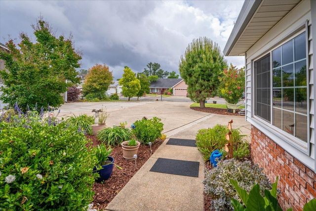 7597 Terra Linda Way, Redding, CA 96003