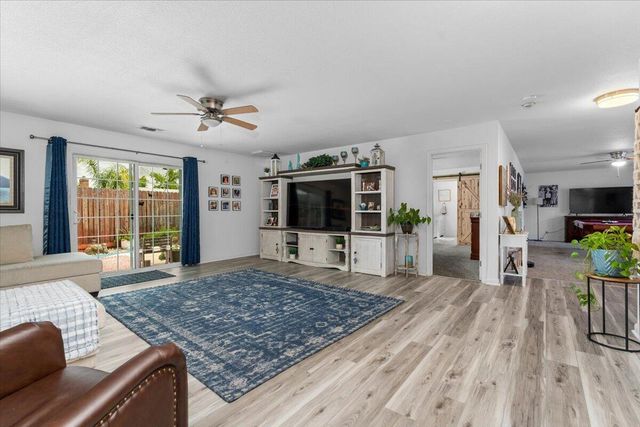 7597 Terra Linda Way, Redding, CA 96003