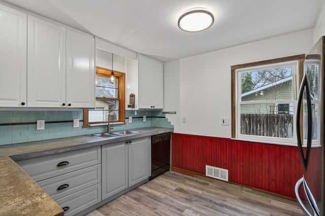 10640 Xavis Street NW, Coon Rapids, MN 55433