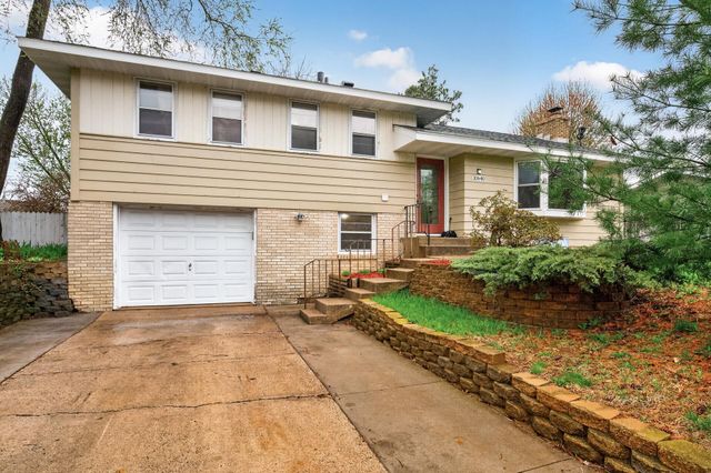 10640 Xavis Street NW, Coon Rapids, MN 55433