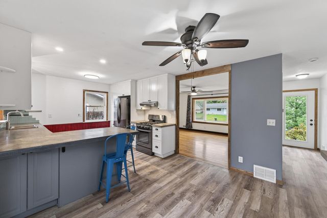 10640 Xavis Street NW, Coon Rapids, MN 55433