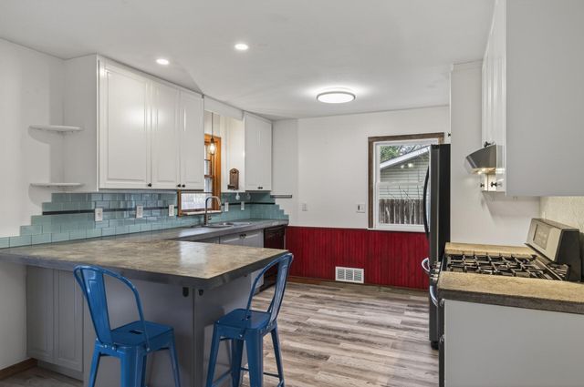 10640 Xavis Street NW, Coon Rapids, MN 55433