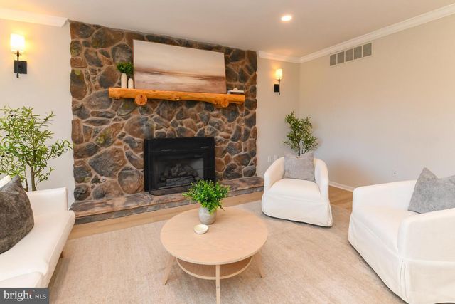 730 TOMLIN STATION RD, Mullica Hill, NJ 08062