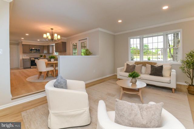 730 TOMLIN STATION RD, Mullica Hill, NJ 08062