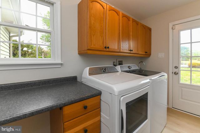 730 TOMLIN STATION RD, Mullica Hill, NJ 08062