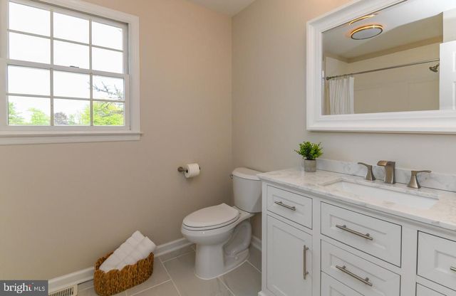 730 TOMLIN STATION RD, Mullica Hill, NJ 08062