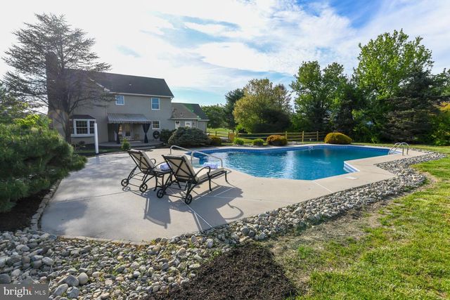 730 TOMLIN STATION RD, Mullica Hill, NJ 08062