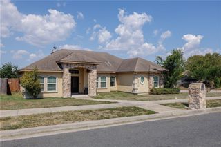 3902 Alta Vista Dr, Corpus Christi, TX 78410