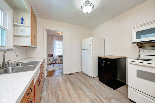 6644 E Washington Street, Indianapolis, IN 46219