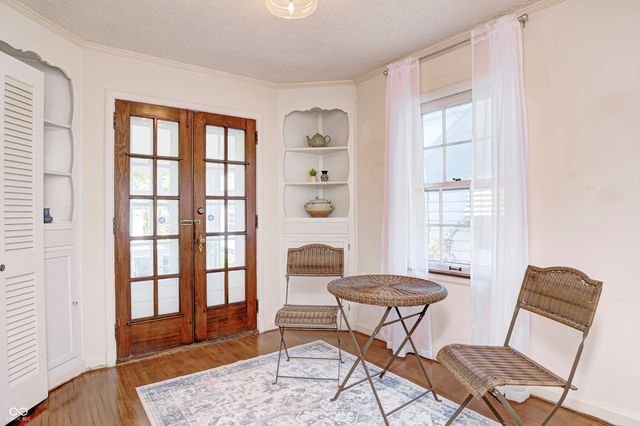 6644 E Washington Street, Indianapolis, IN 46219