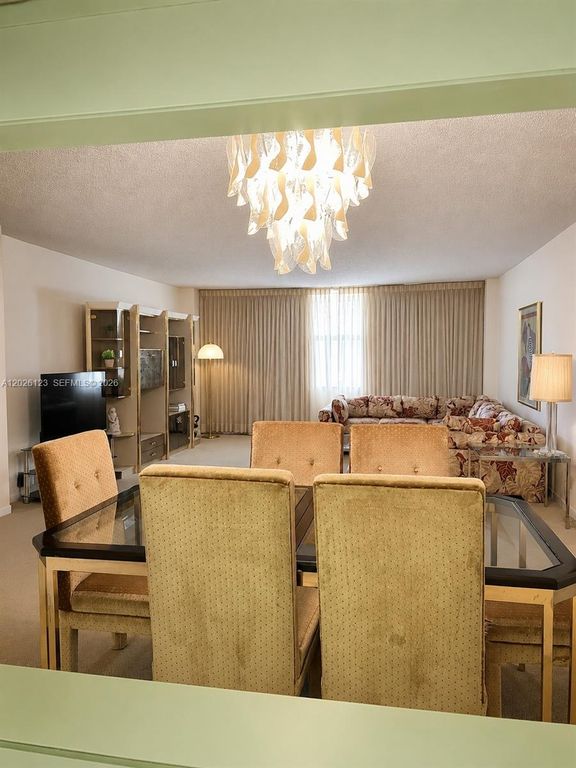Image 2 of property listing at 1865 S Ocean Dr 2G, Hallandale Beach, FL 33009