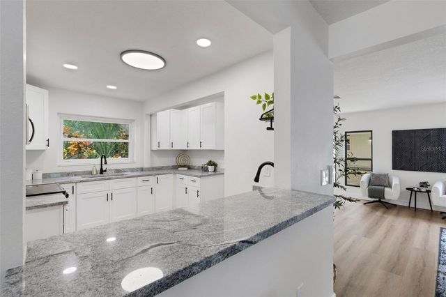 530 16TH ST NW, Largo, FL 33770