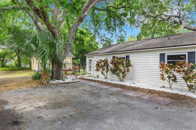 530 16TH ST NW, Largo, FL 33770