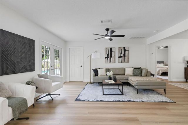 530 16TH ST NW, Largo, FL 33770