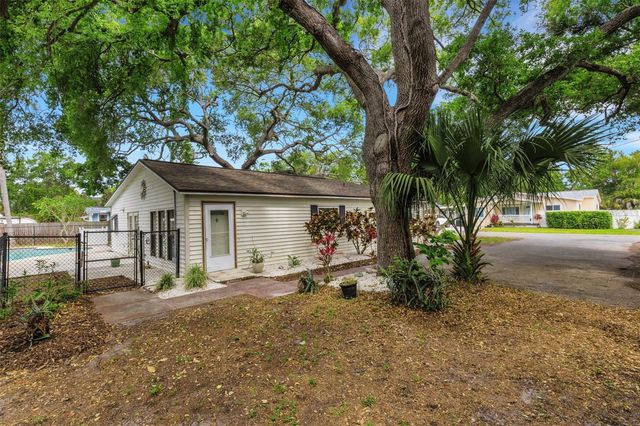530 16TH ST NW, Largo, FL 33770