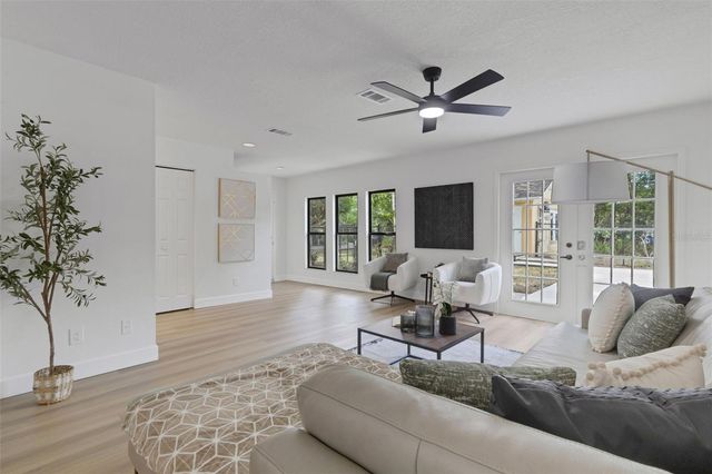 530 16TH ST NW, Largo, FL 33770