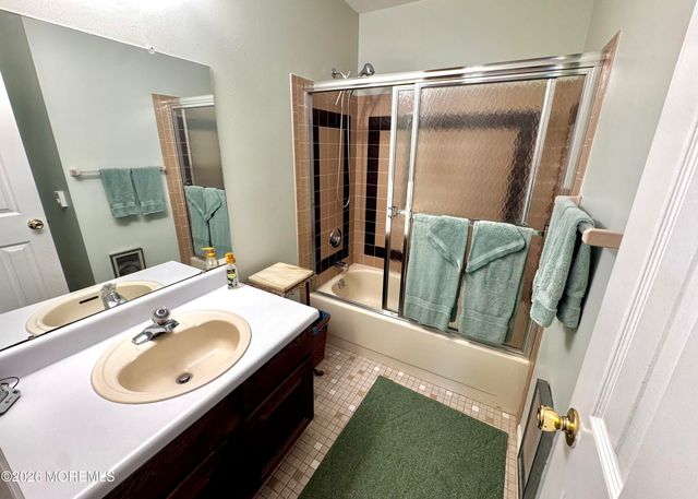 34 Sycamore Access Road, Stafford, NJ 08050