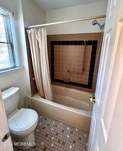 34 Sycamore Access Road, Stafford, NJ 08050