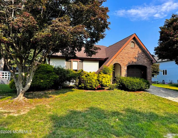 34 Sycamore Access Road, Stafford, NJ 08050