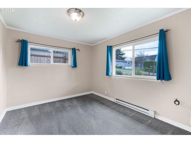 3329 VIRGINIA Way, Longview, WA 98632