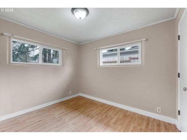 3329 VIRGINIA Way, Longview, WA 98632