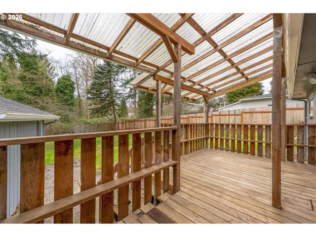 3329 VIRGINIA Way, Longview, WA 98632