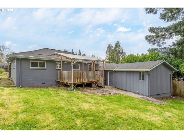 3329 VIRGINIA Way, Longview, WA 98632