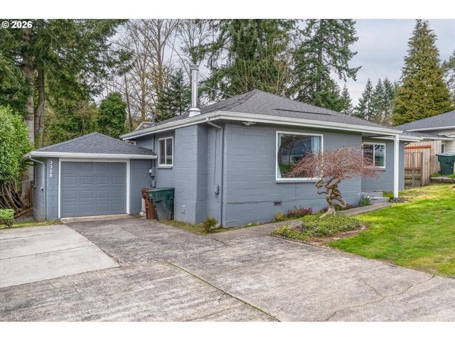 3329 VIRGINIA Way, Longview, WA 98632