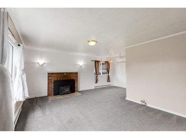 3329 VIRGINIA Way, Longview, WA 98632