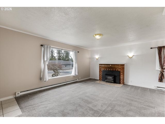 3329 VIRGINIA Way, Longview, WA 98632