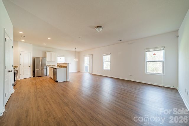 8315 Paw Valley Lane, Charlotte, NC 28214