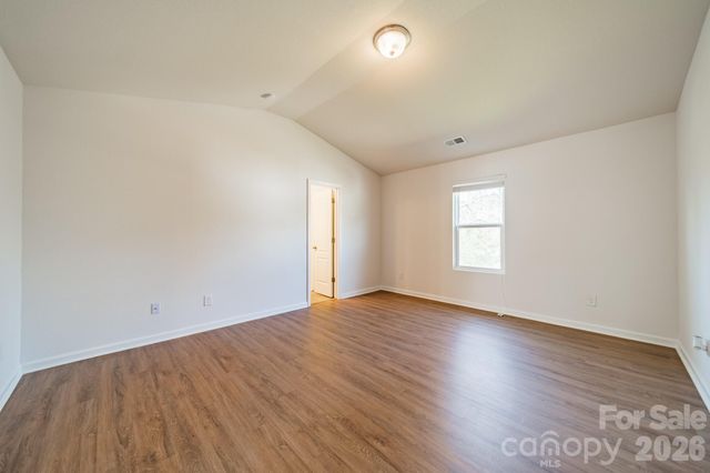 8315 Paw Valley Lane, Charlotte, NC 28214