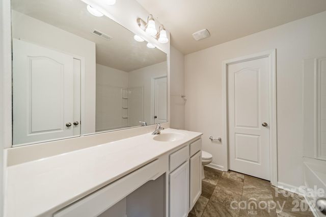 8315 Paw Valley Lane, Charlotte, NC 28214