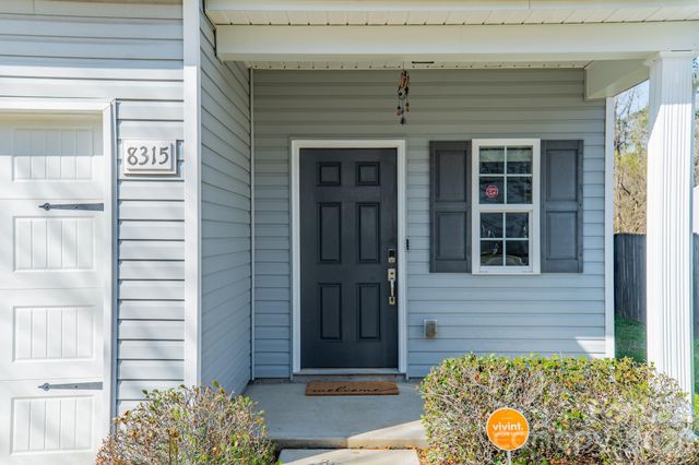 8315 Paw Valley Lane, Charlotte, NC 28214
