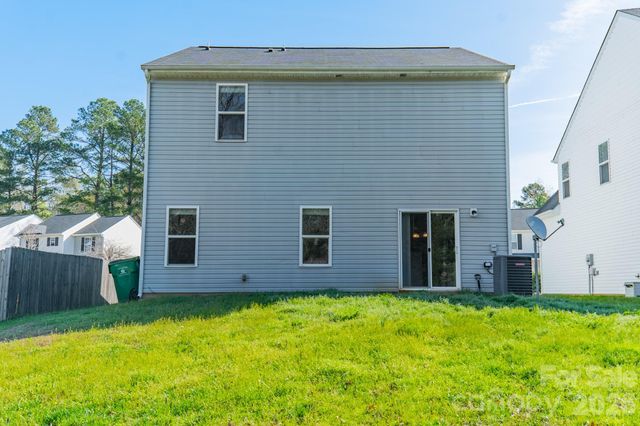 8315 Paw Valley Lane, Charlotte, NC 28214