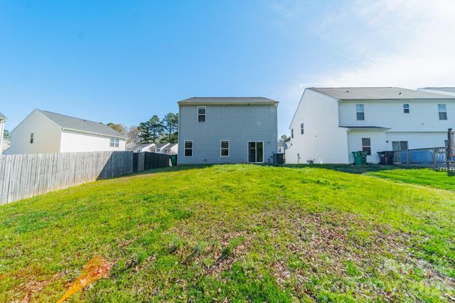 8315 Paw Valley Lane, Charlotte, NC 28214