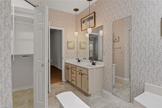 2841 Wynfield Crossing Lane, Winston-salem, NC 27103