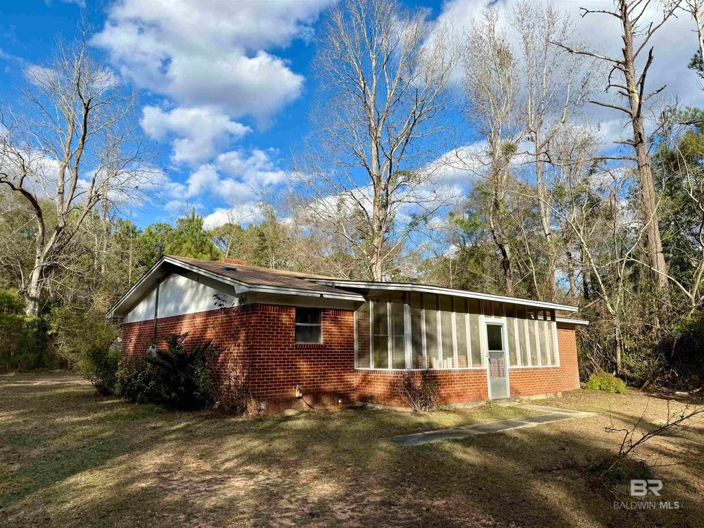 440 Hart Farm Road, Flomaton, AL 36441