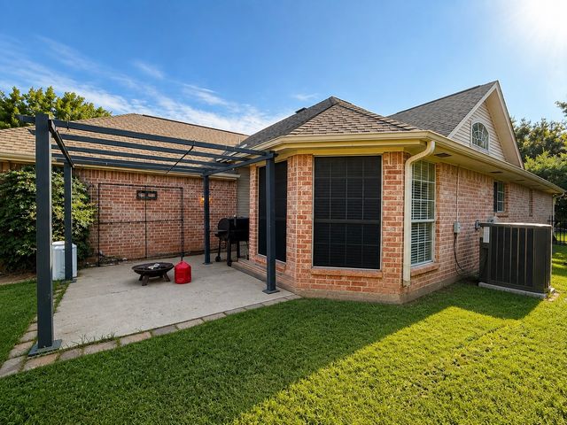17506 Country Club Drive, Kemp, TX 75143
