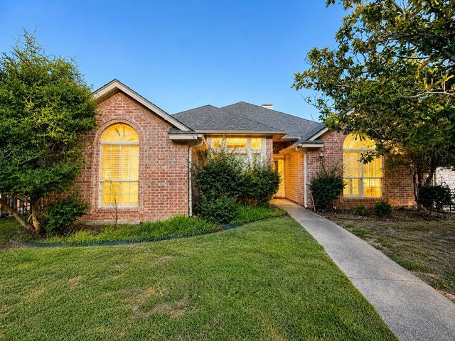 17506 Country Club Drive, Kemp, TX 75143