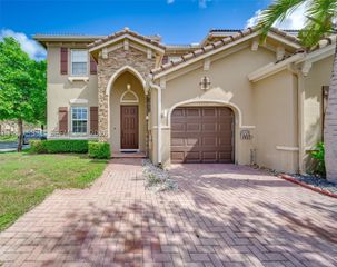 15335 SW 9th Way 15335, Miami, FL 33194