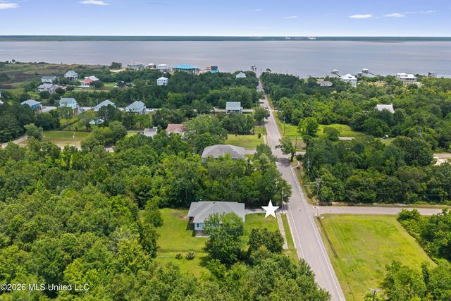 1331 Dunbar Avenue, Bay Saint Louis, MS 39520