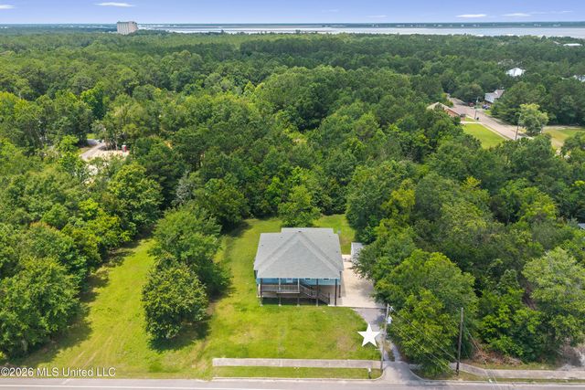 1331 Dunbar Avenue, Bay Saint Louis, MS 39520