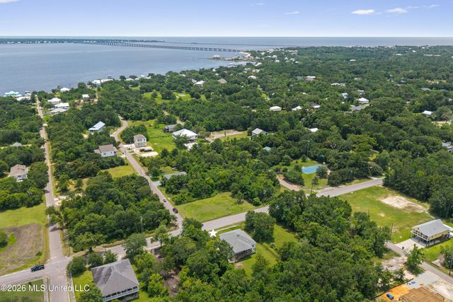 1331 Dunbar Avenue, Bay Saint Louis, MS 39520