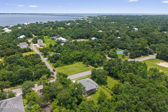 1331 Dunbar Avenue, Bay Saint Louis, MS 39520