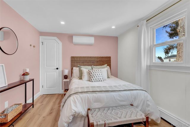 3887 Hudson Avenue, Seaford, NY 11783