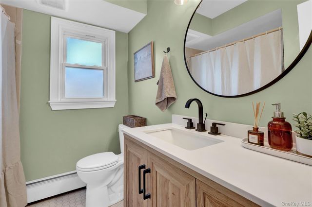 3887 Hudson Avenue, Seaford, NY 11783