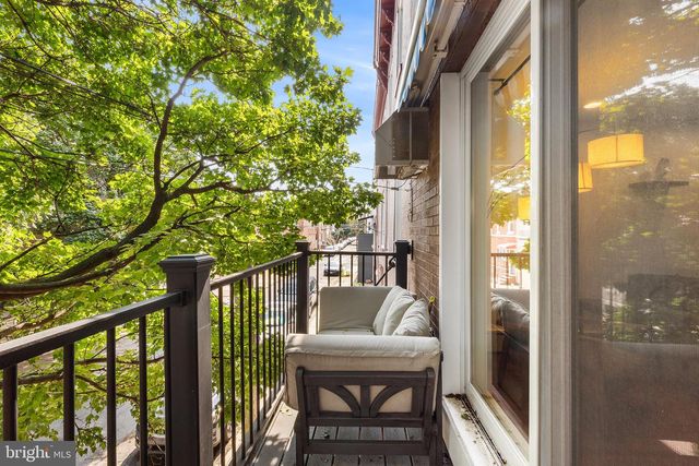 908 GREENWICH ST, Philadelphia, PA 19147