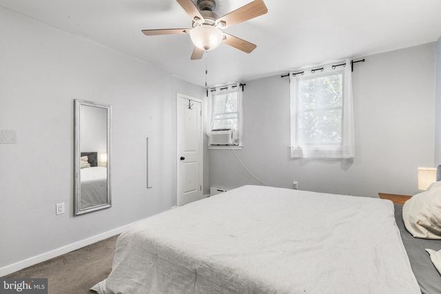 908 GREENWICH ST, Philadelphia, PA 19147